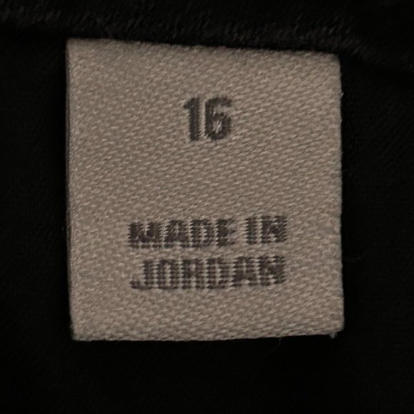 Style & Co. Black Curvy Skinny Leg Jeans -size 16 - Picture 4 of 10